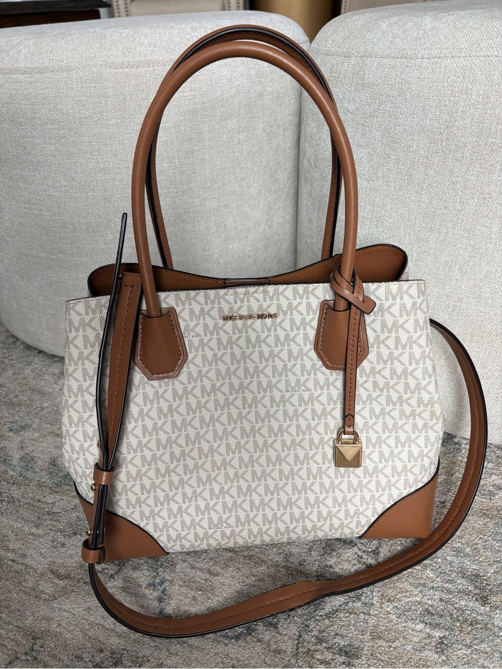 Michael Kors Mercer Gallery Medium Center Zip Tote